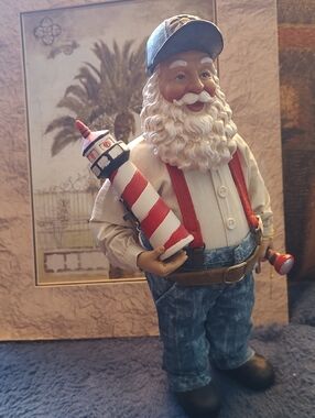 Santa/1998/With Lighthouse / Holiday Decor/1998